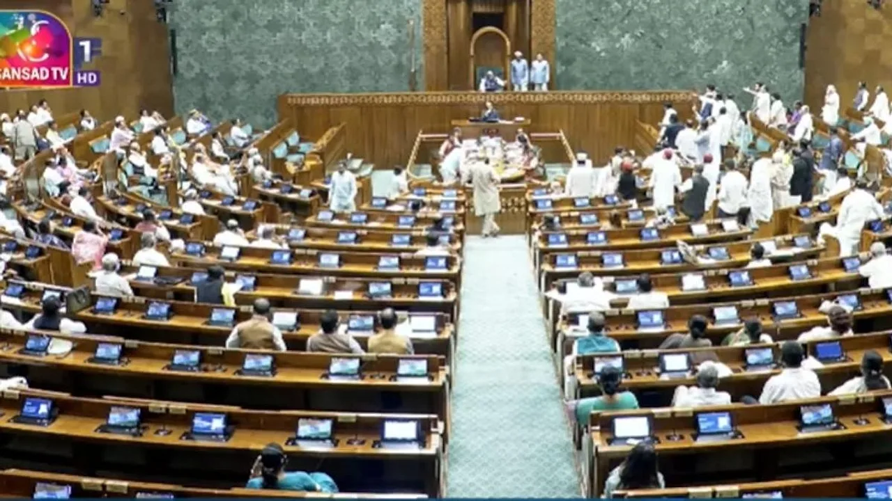 Live: Parliament Monsoon Session Day 6 | Government to Introduce Anti-Paper Leak Amendment Bill