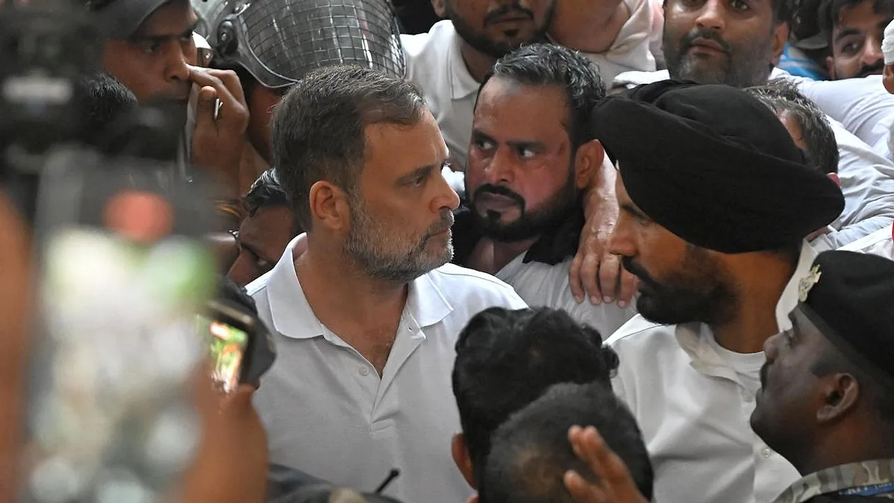 लाइव: मुख्य चुनाव आयुक्त के खिलाफ विवाद बढ़ा, विपक्षी गठबंधन का राष्ट्रपति भवन की ओर कूच संभव — 9 अक्तूबर 2026