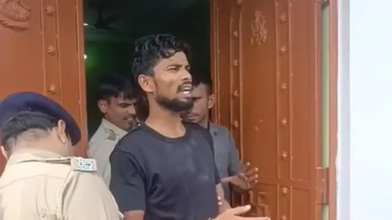 Intoxicated Man Attacks Mother and Mother-in-Law in Patna, Barricades Himself with 4-Year-Old Daughter Before Arrest