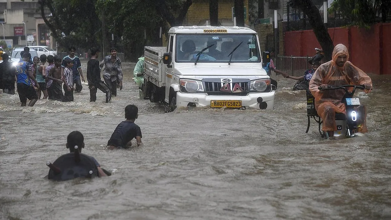 Live: Monsoon fury sweeps India — red alert in Mumbai and Raigad, storm damage and landslide warnings across states