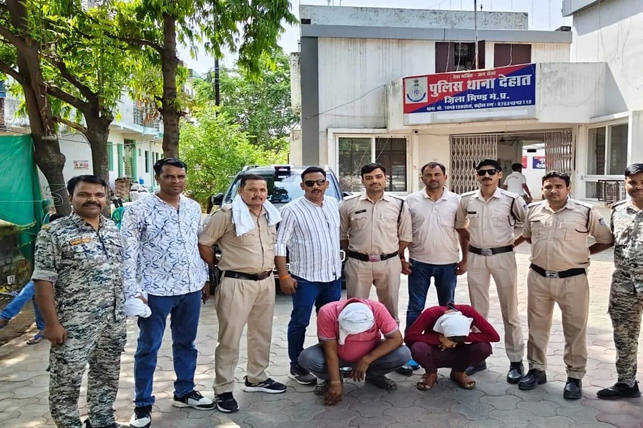 एसपी दफ्तर से सिर्फ 300 मीटर दूर चल रही थी कट्टे बनाने की फैक्ट्री, लाउड म्यूजिक की आड़ में पिता-पुत्र का काला कारोबार बेनकाब