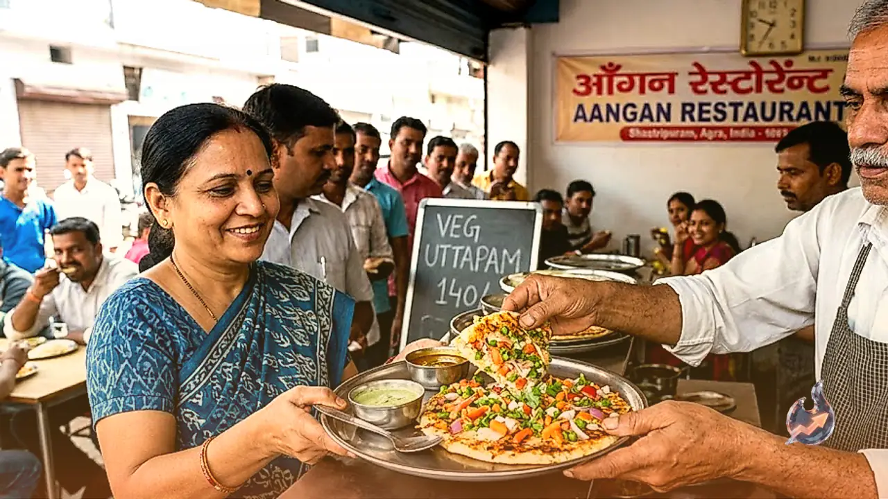 आगरा के शास्त्रीपुरम में कम तेल और पांच सब्जियों वाला वेज उत्तपम बना फूड लवर्स की पसंद