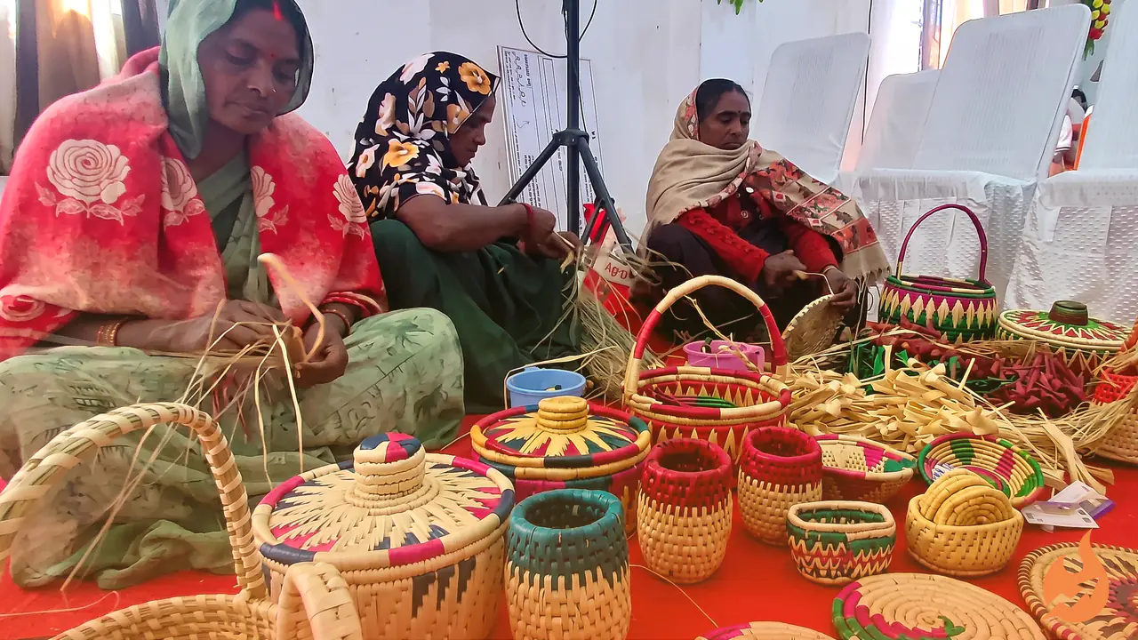 Amethi to Brand and Sell Self-Help Group Women's Products Under One Roof; Members Already Earning ₹25,000–30,000 a Month