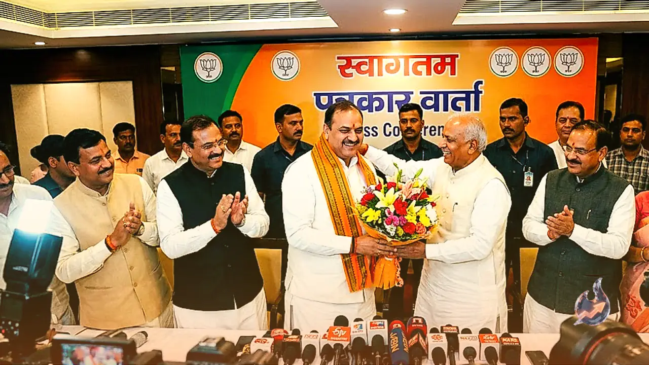 Anand Dubey Leaves Uddhav Thackeray To Join Eknath Shinde's Shiv Sena