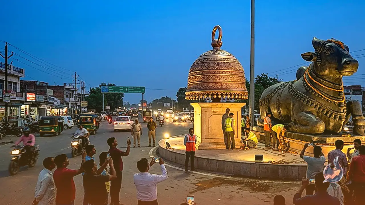 Bareilly Restores Its Iconic Highway Jhumka with Fresh Polish and Adds a 20-Foot Nandi Statue