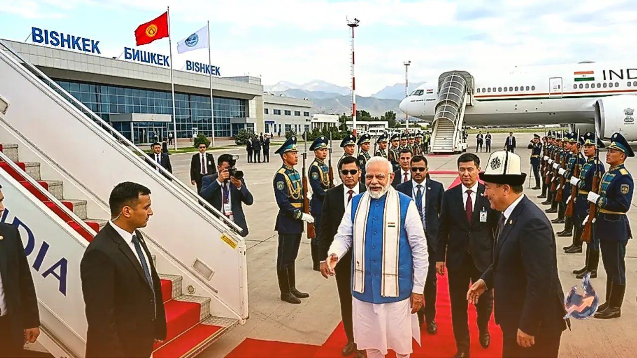 बिश्केक पहुंचे प्रधानमंत्री नरेंद्र मोदी, शंघाई सहयोग संगठन सम्मेलन में हिस्सा लेकर आतंकवाद और क्षेत्रीय सुरक्षा पर रखेंगे भारत का सख्त रुख