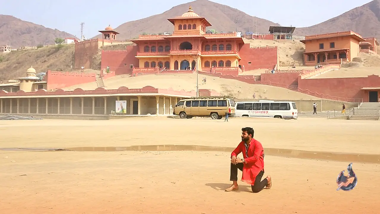 टोंक में बॉबी देओल की ‘आश्रम-4’ की शूटिंग, बनास नदी पर लड़की के छलांग लगाने के दृश्य को देखने उमड़ी भीड़