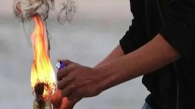 तमिलनाडु में सनसनीखेज वारदात: गर्लफ्रेंड के फोन न उठाने पर नागार्जुन ने घर पर फेंका पेट्रोल बम, खुद भी झुलसा