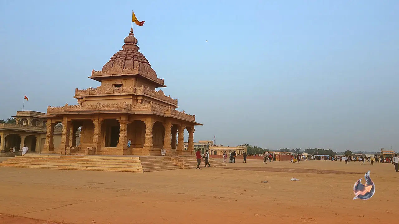 शरद पूर्णिमा पर मां लक्ष्मी और चंद्रदेव की आराधना की पूरी तैयारी, पूजा सामग्री की सूची और शुभ नियम जानें