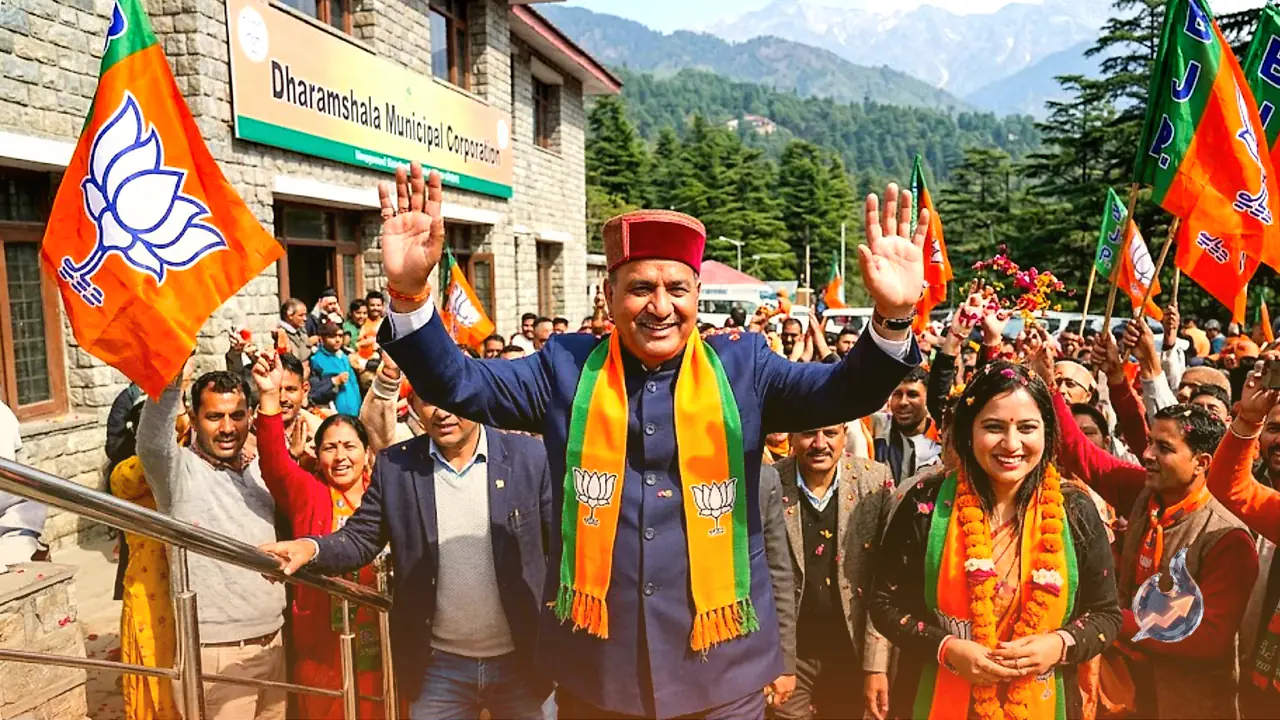 कांग्रेस के वॉकआउट के बीच धर्मशाला नगर निगम में भाजपा का परचम, शमशेर नेहरिया मेयर, प्रेरणा गुलेरिया बनीं डिप्टी मेयर