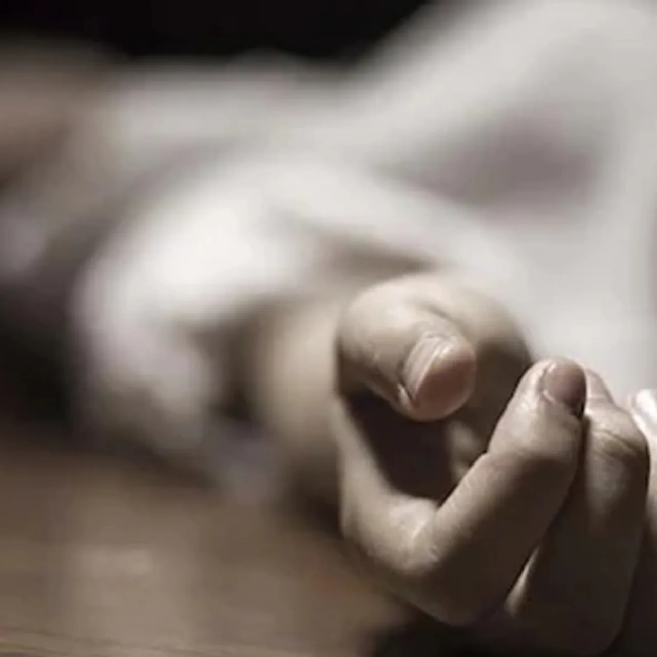 मणिपुर के तमेंगलोंग में तड़के अंधाधुंध गोलीबारी, महिला की मौत और मासूम बच्चे समेत पति घायल