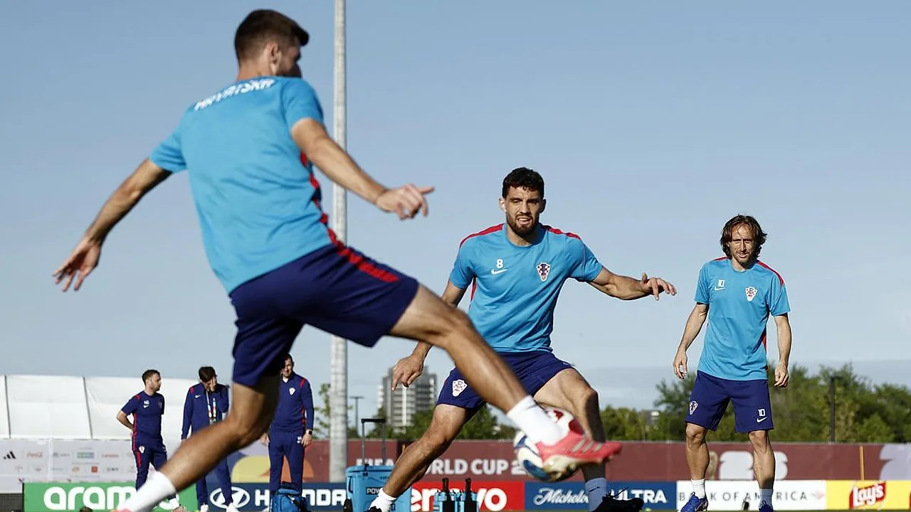 Live: FIFA World Cup Group L: Panama vs Croatia — Modric Steps Out for Historic 200th Cap