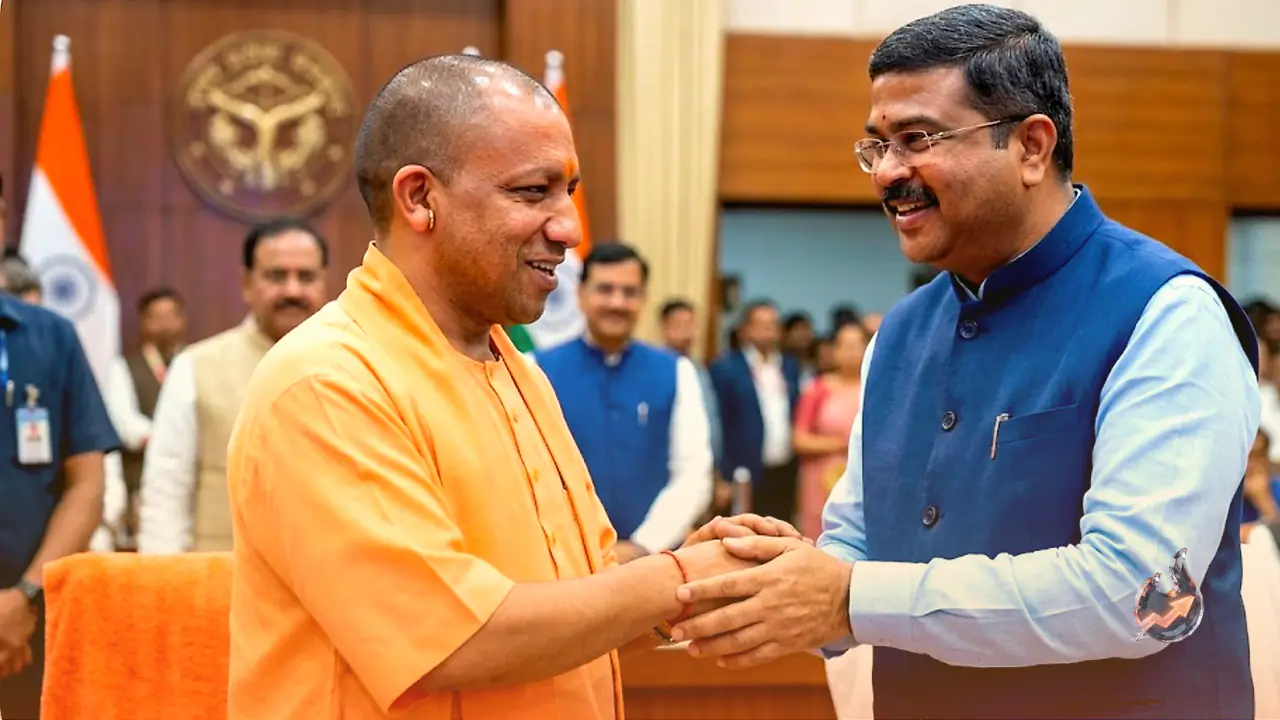 Yogi Adityanath Extends Birthday Wishes to Dharmendra Pradhan