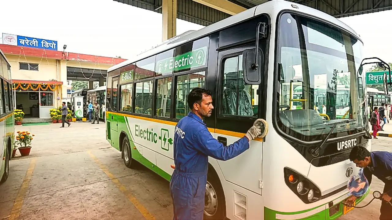 Rohilkhand Region to Get 30 Electric Buses Ahead of Diwali Across Eight Key Routes