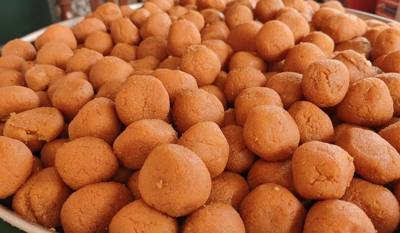 Chhapra's Famous 'Atom Bomb' Sweet: A Pure Chhena Delicacy Since 1953, Now Kept Alive by the Third Generation