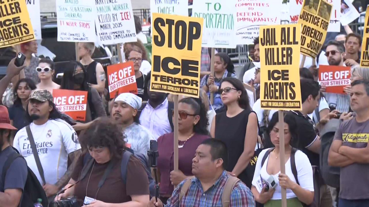 Immigration Agent Shoots Venezuelan Delivery Driver in Texas Capital, Sparking Street Protests and Demands for Independent Inquiry