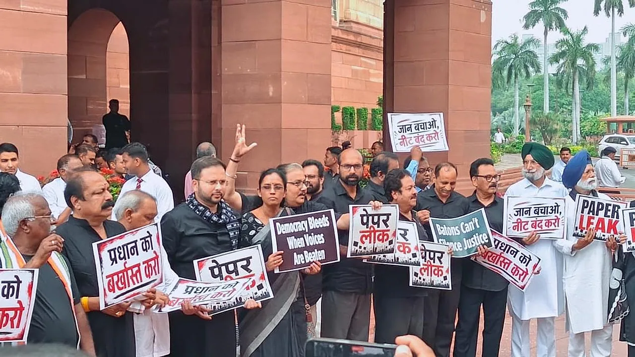 Live: Monsoon Session of Parliament Day 3: Lok Sabha to deliberate on Supreme Court Judges Bill