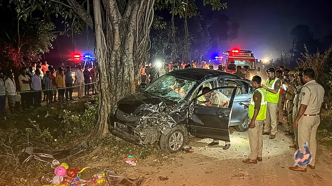 कुशीनगर में दर्दनाक सड़क हादसा, दशहरा मेला देखकर लौट रहे चार लोगों की मौत और तीन घायल