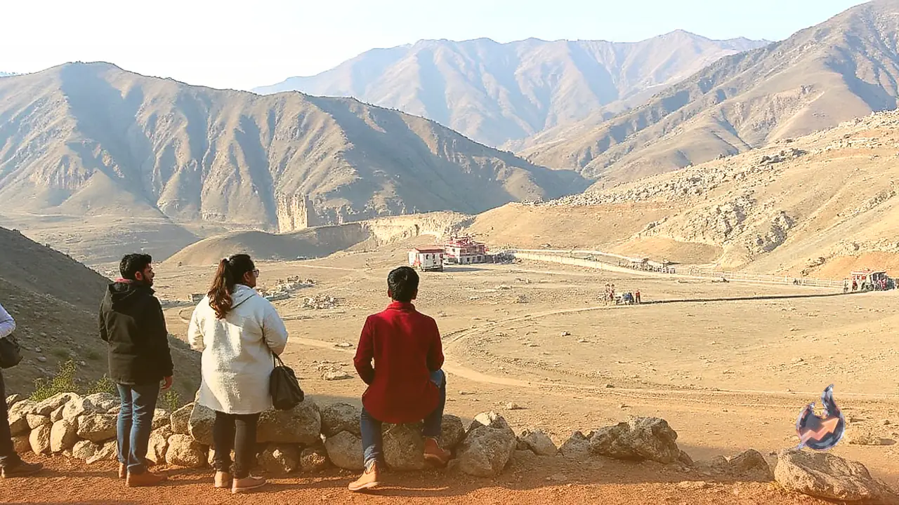 हिमाचल के चार दोस्तों ने मिलकर शुरू की हिल थ्रिल कंपनी, अब 70 लोगों को मिल रहा रोजगार और तैयार हो रहे 50 तरह के उत्पाद