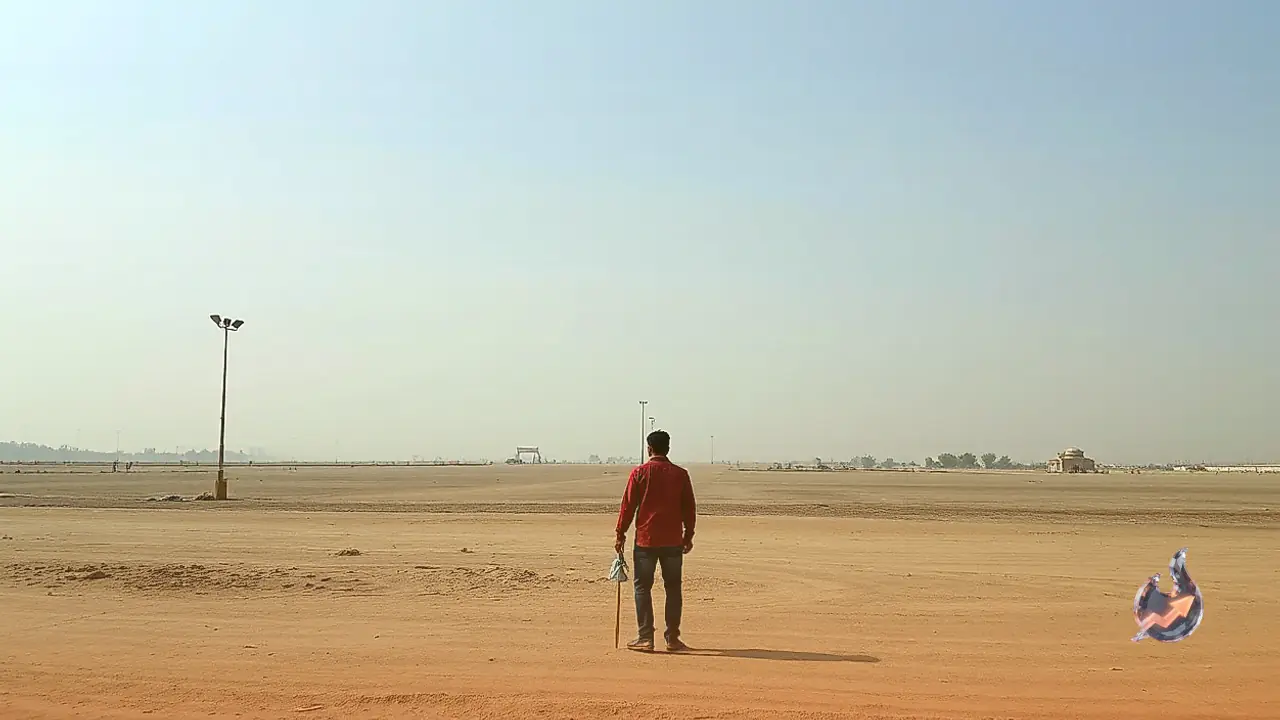 वैश्विक दबाव के बीच सेंसेक्स और निफ्टी लाल निशान पर खुले, आईटी शेयरों में भारी बिकवाली
