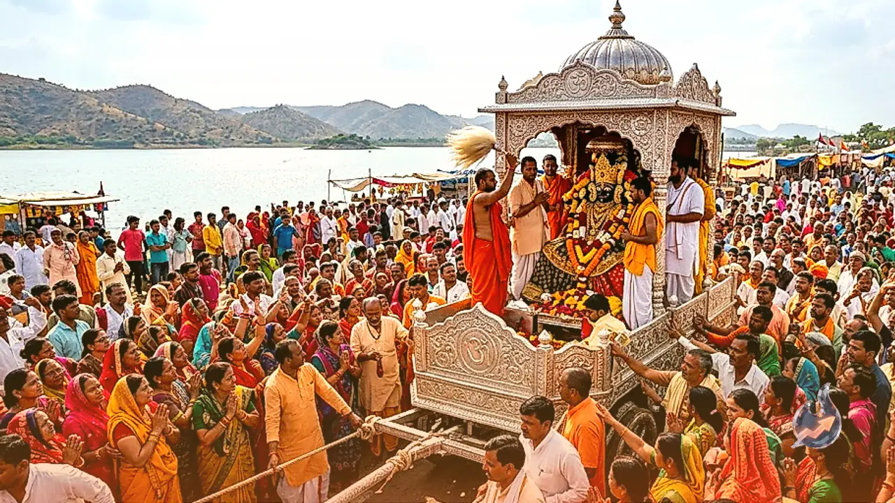 जलझूलनी एकादशी पर चांदी के रथ में निकले श्री सांवलिया सेठ, सरोवर स्नान और जयकारों के साथ उमड़ा आस्था का सैलाब