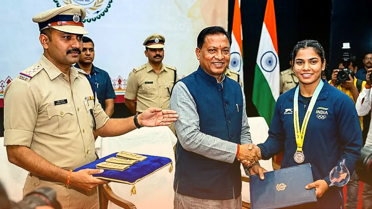 Commonwealth Medallist Jhaneshwari Yadav Rewarded With DSP Rank and Rs 30 Lakh Cash