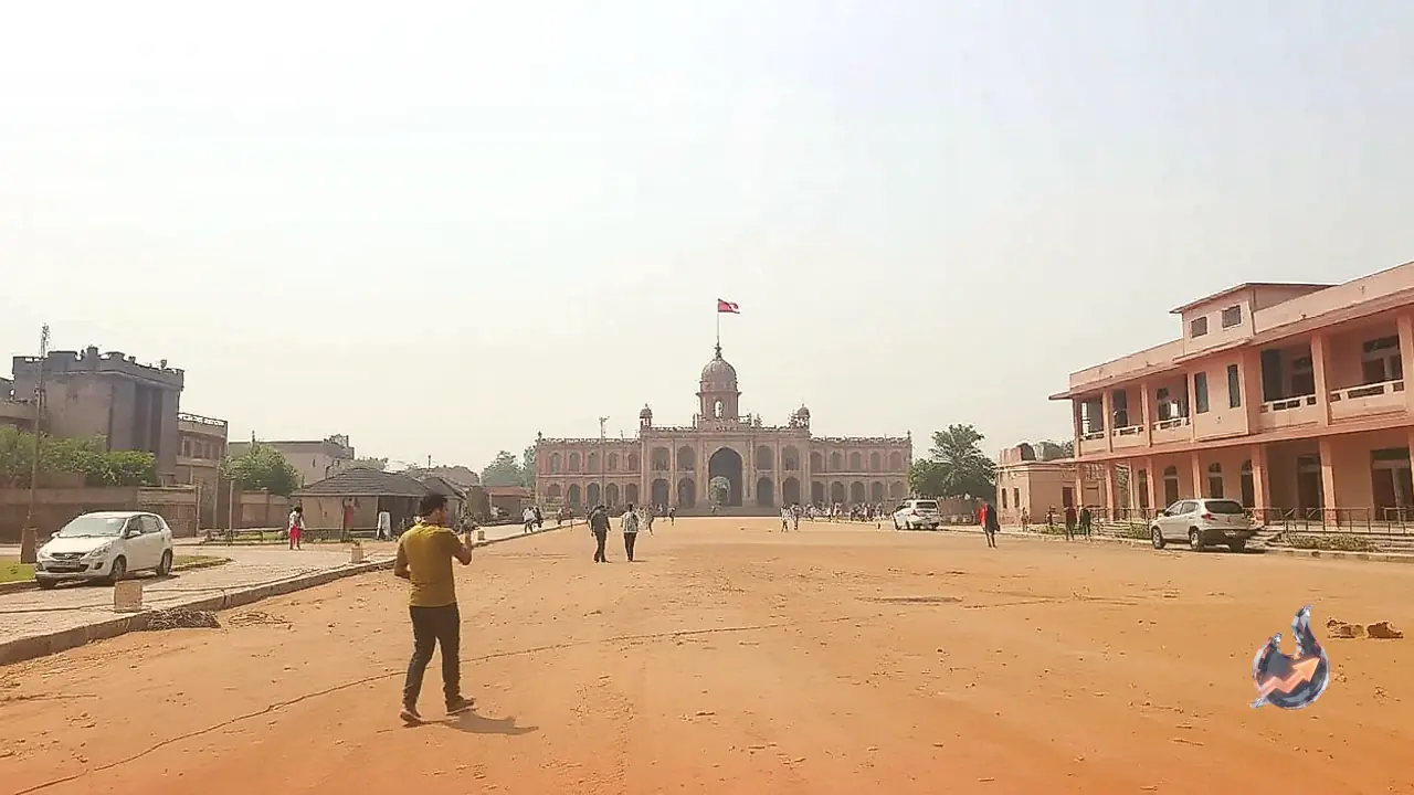 कानपुर में आरटीई दाखिलों में सुस्ती पर प्रशासन सख्त, 22 निजी स्कूलों को मिला अल्टीमेटम