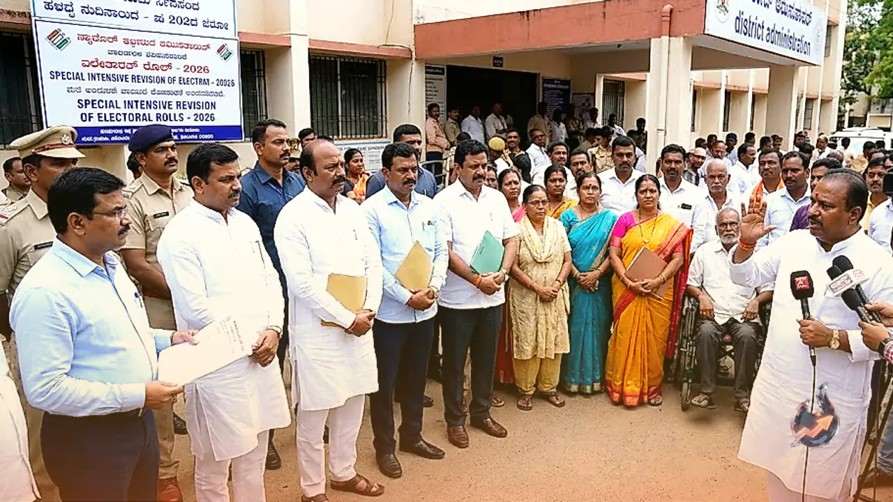 Karnataka Minister Satish Jarkiholi Clarifies Stand on Voter Roll Row, Denies Backing Deletions
