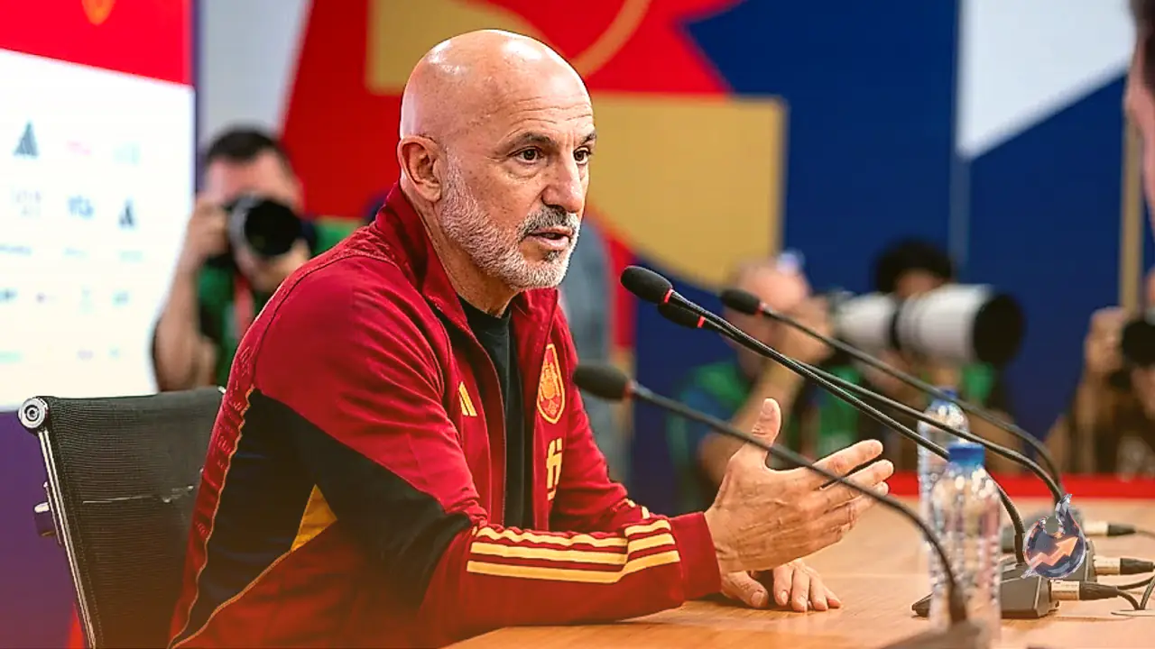 Spain's De la Fuente Explains Why No Single Player Will Shadow Messi in the World Cup Final
