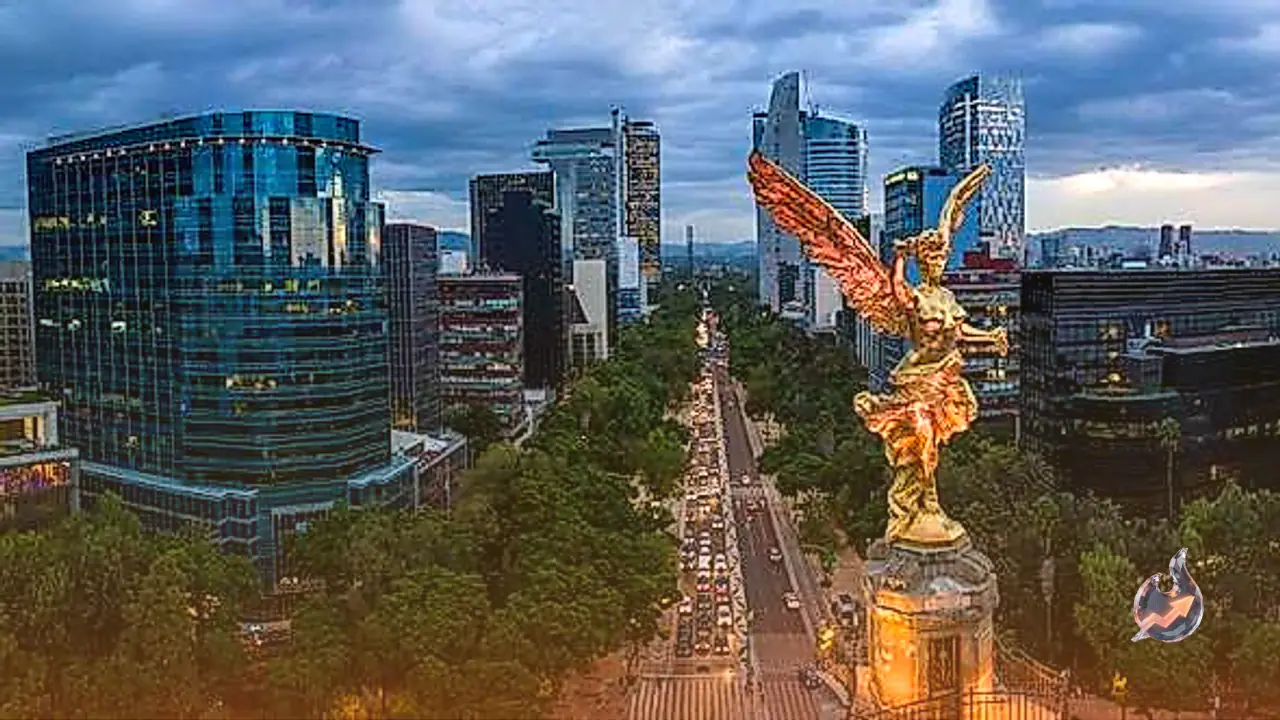 Economists Project Mexico Inflation Slowdown, Faster Economic Expansion And Steady 6.50% Benchmark Rate