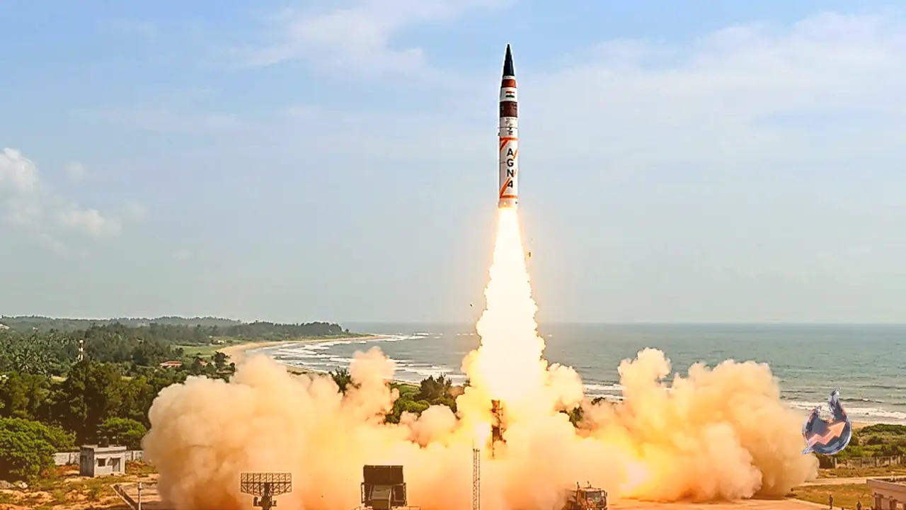 ओडिशा के चांदीपुर में अग्नि-4 बैलिस्टिक मिसाइल का कामयाब परीक्षण, रक्षा मंत्री राजनाथ सिंह ने टीम को सराहा