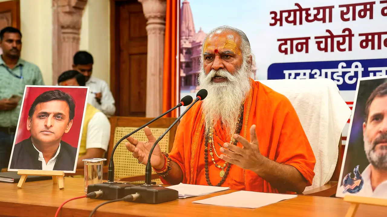 Ram Mandir Donation Theft: Why a Top Seer Wants Rahul Gandhi and Akhilesh Yadav Probed in the Case