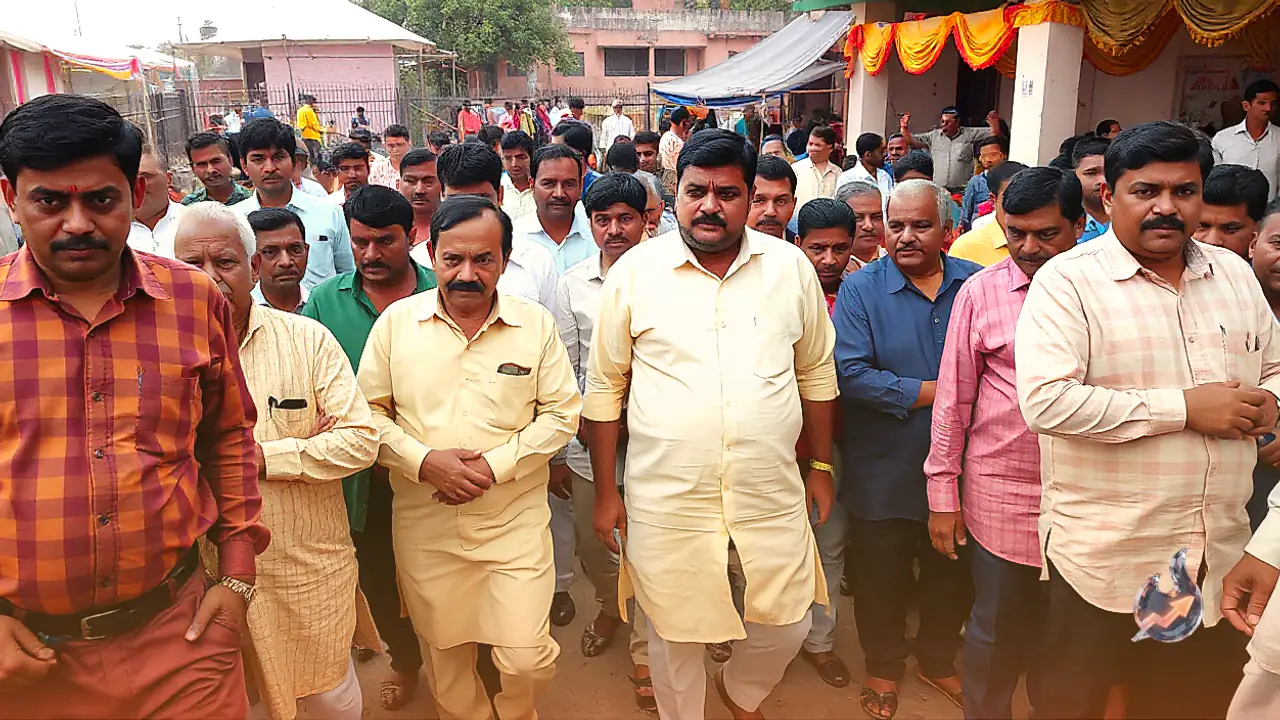 Row Erupts Over Bastar Muria Darbar Invitation Card As MLA Lakheshwar Baghel Questions Administration