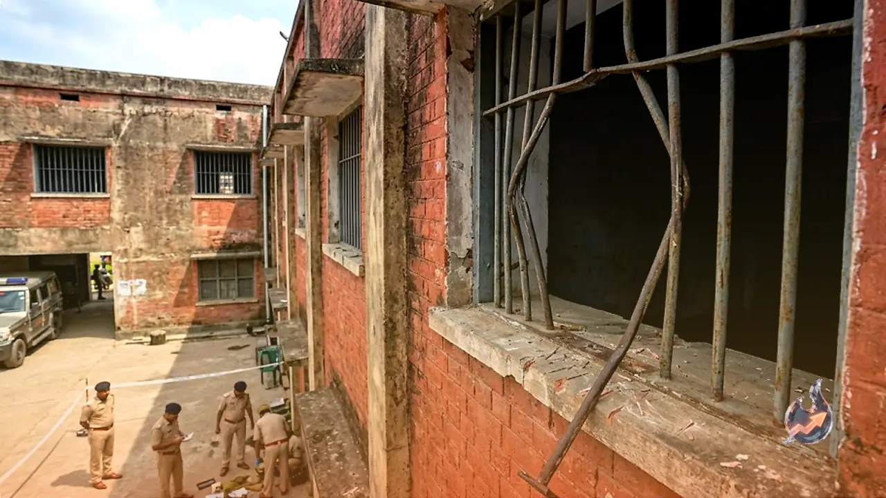 Bangladeshi National Held For Three Years Escapes Purnia Jail By Breaking Window Bars