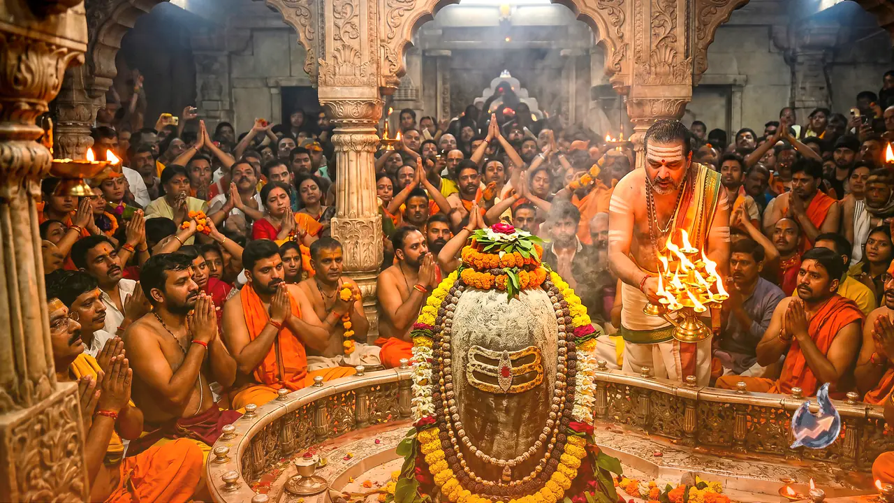 उज्जैन के श्री महाकालेश्वर मंदिर में भस्म आरती का भव्य आयोजन, लाखों श्रद्धालुओं ने किए दर्शन