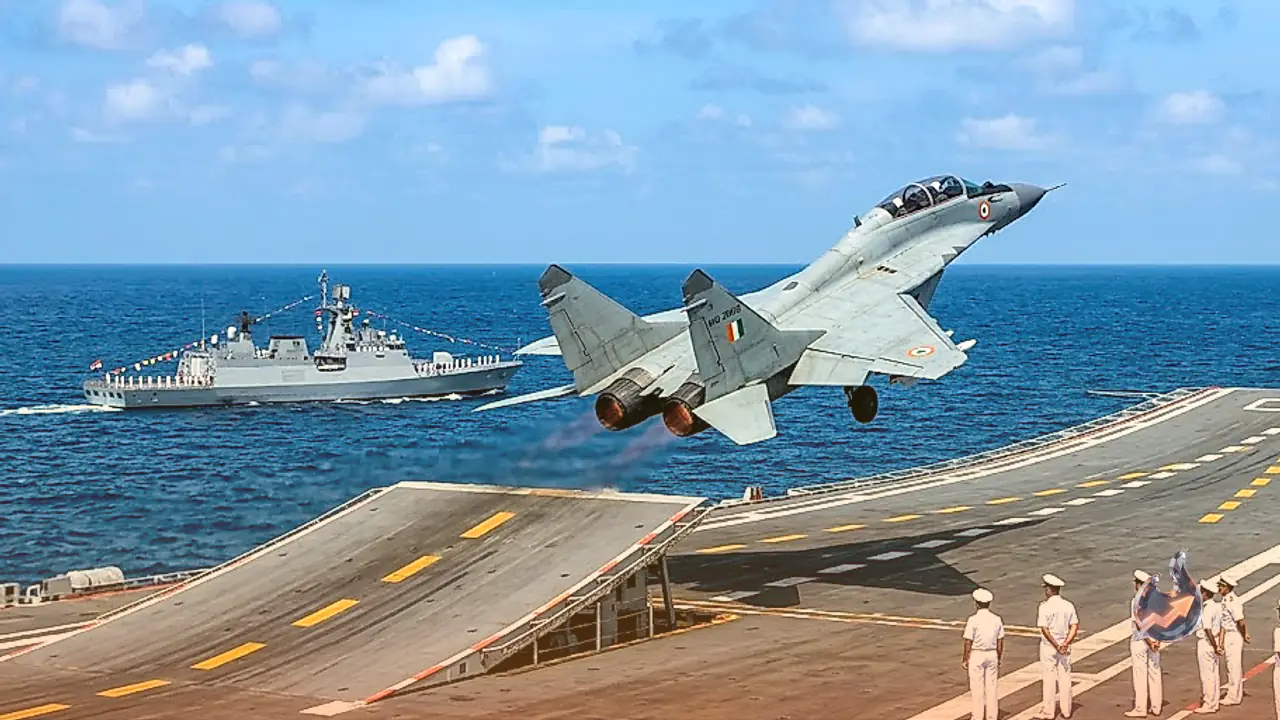 IAF Chief AP Singh Takes Off in MiG-29KUB From INS Vikramaditya as Indian Navy Commissions Indigenous Warship INS Malvan