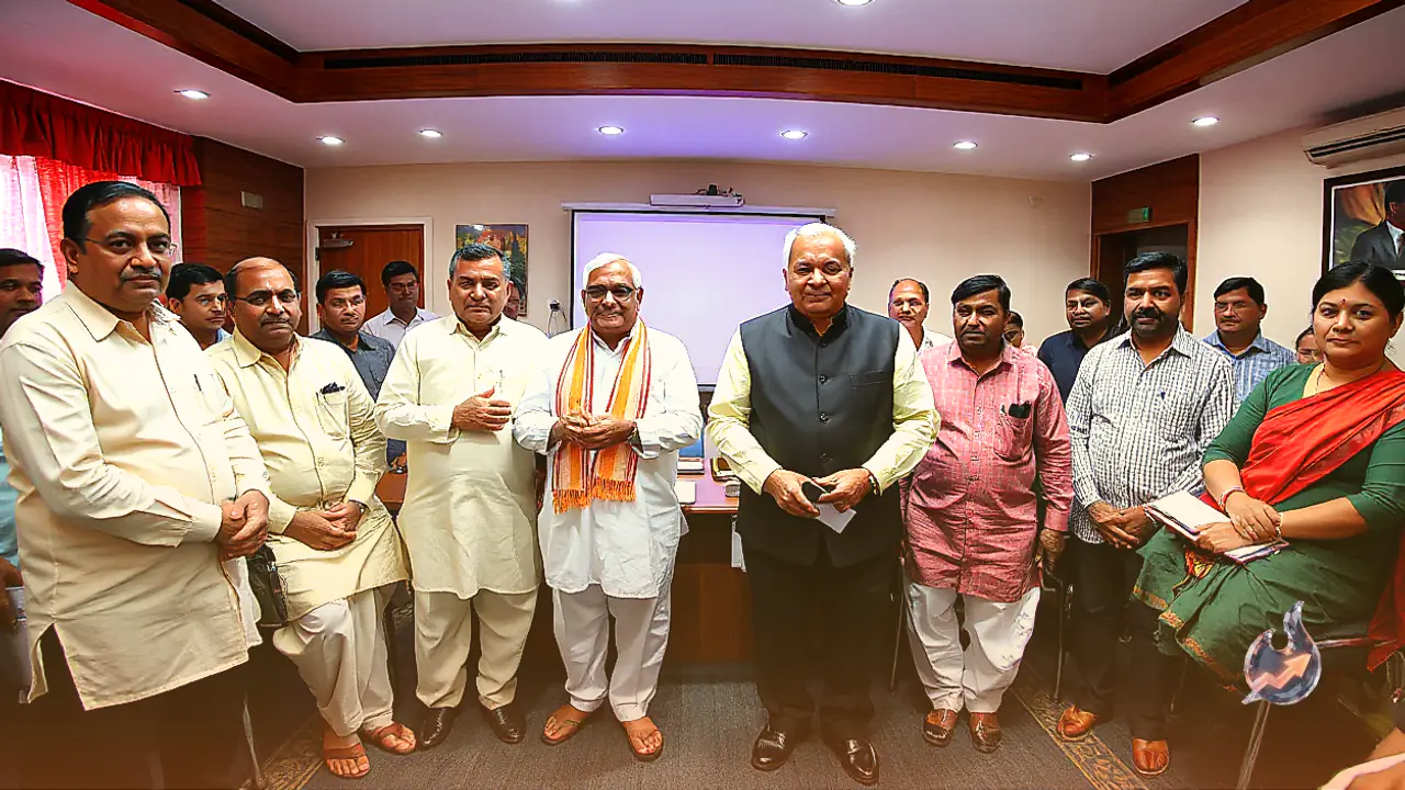 विष्णुदेव साय कैबिनेट की बैठक में कई बड़े फैसले, बिजली बिल राहत और कर्मचारियों के लिए कैशलेस इलाज को मंजूरी