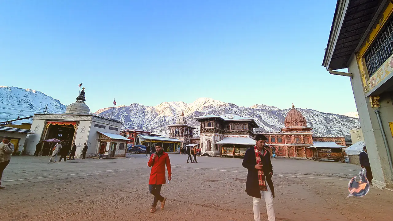 Why Badrinath Dham is Called Bhoo-Vaikunth and Where Deity Moves in Winter